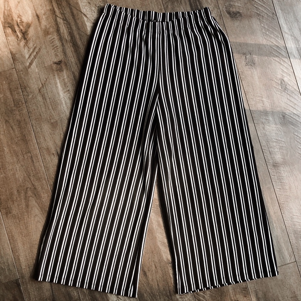 Wild Fable Striped Wide Leg Cropped Pants